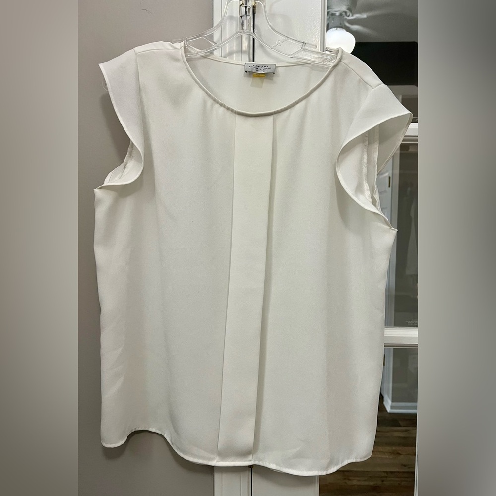 Tahari ASL Cream Blouse with Cap Sleeves